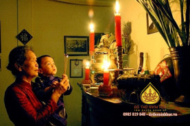 Thắp nén nhang thơm ấm áp lạ kỳ